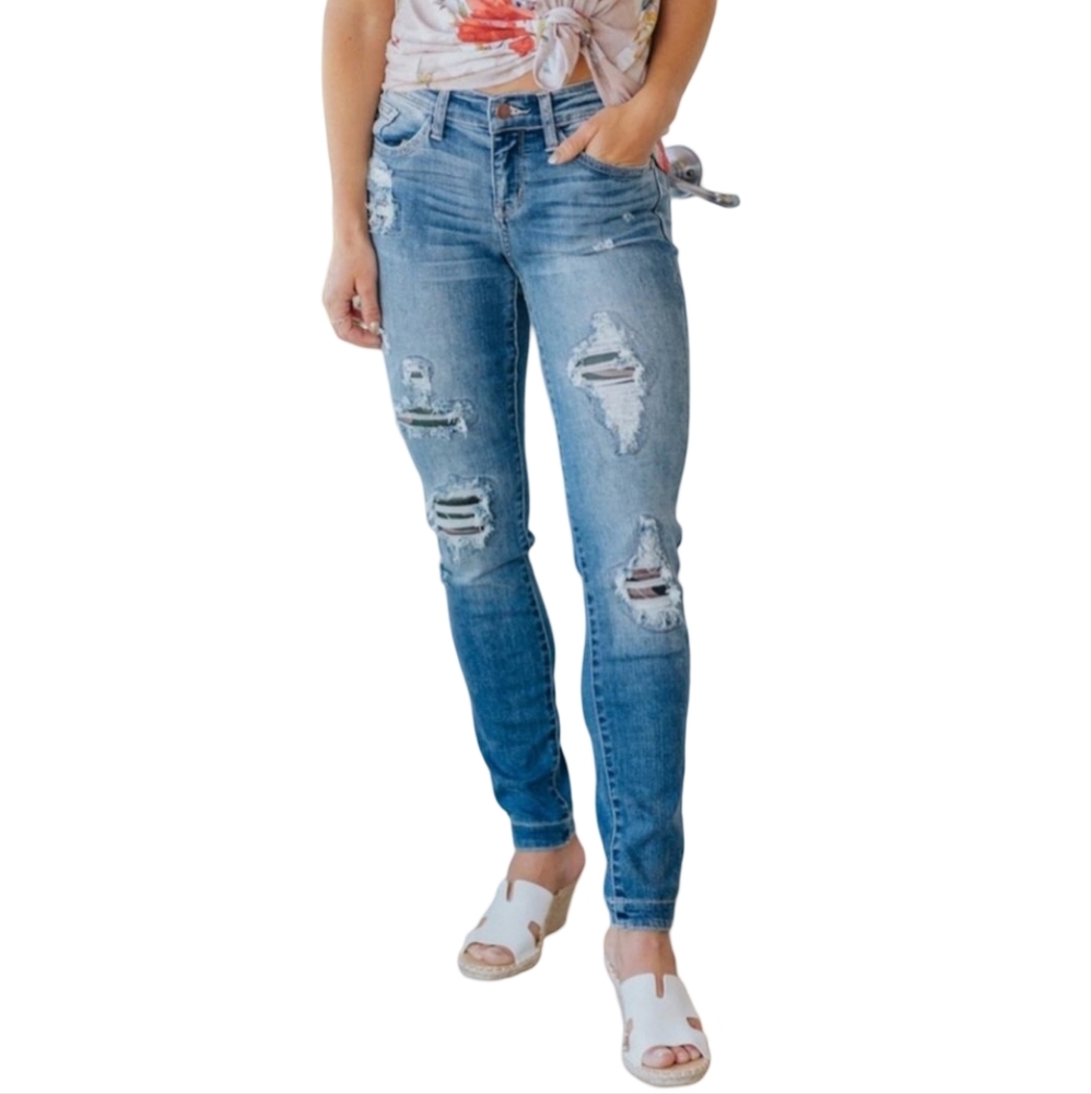 JUDY BLUE Janette Camo Patch Skinny Fit Jeans Size 5/27 Style JB82109MD Denim